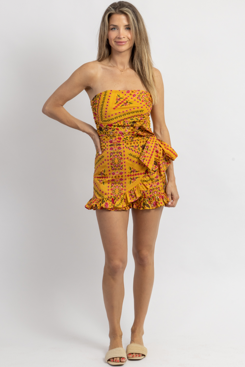 LAYLA SUMMER YELLOW ROMPER