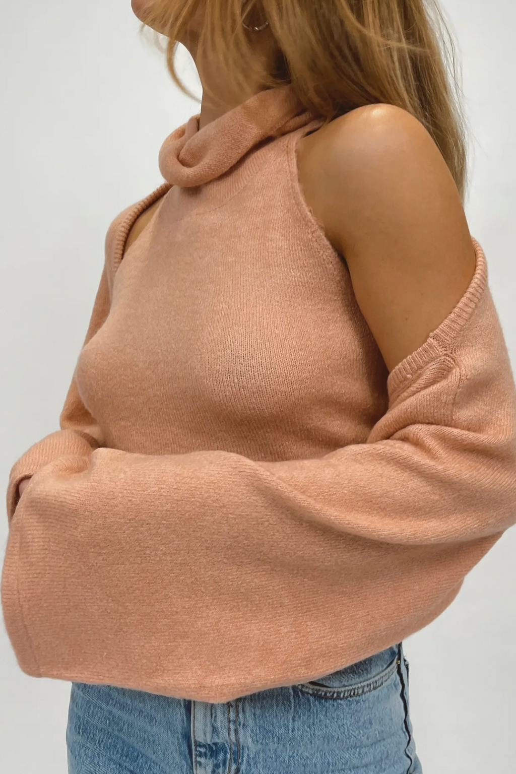 THE MADDIE BLUSH SWEATER SET