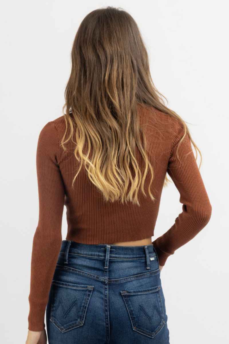 COGNAC LONG SLEEVE SWEETHEART CROP