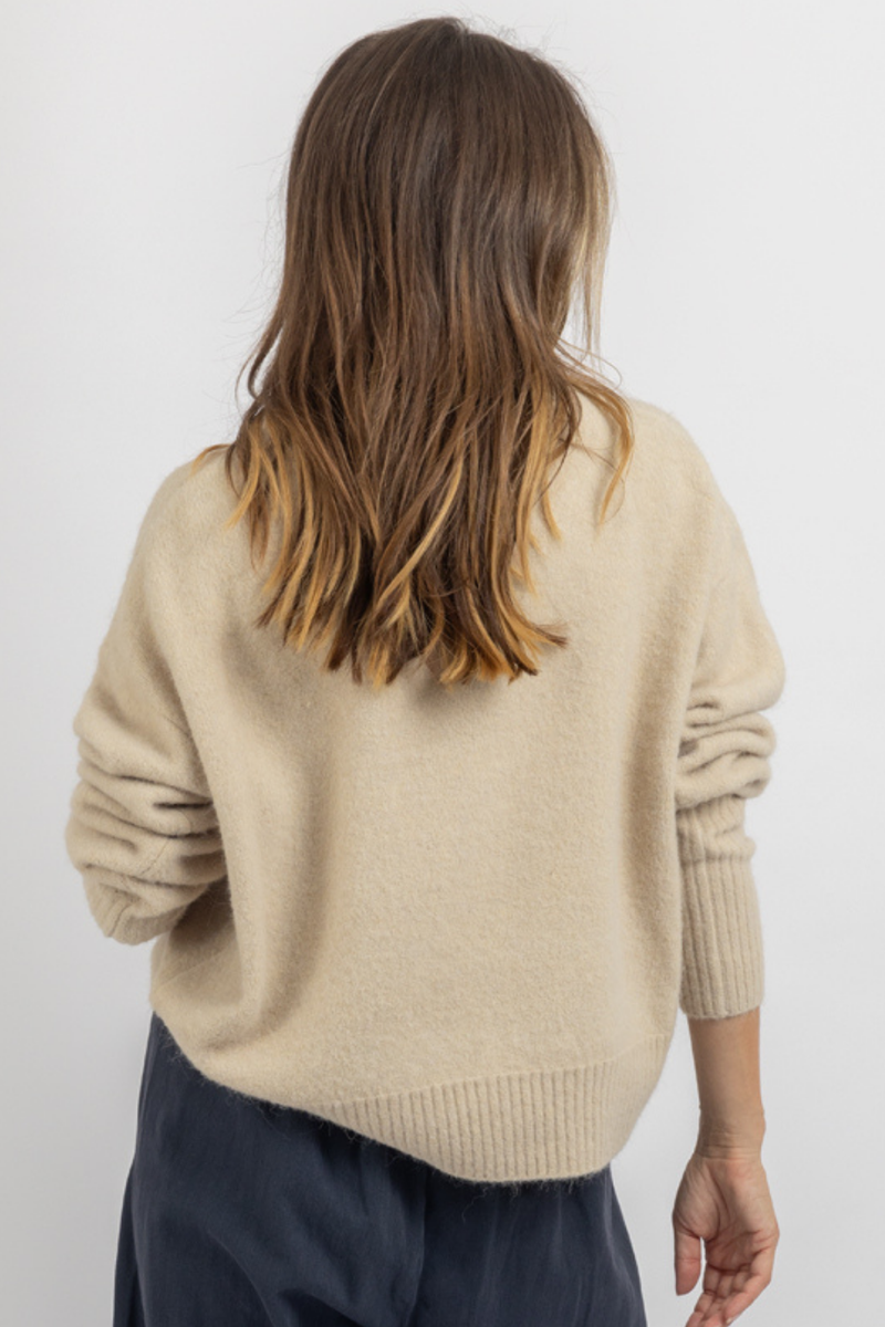 CLARA OATMEAL SWEATER