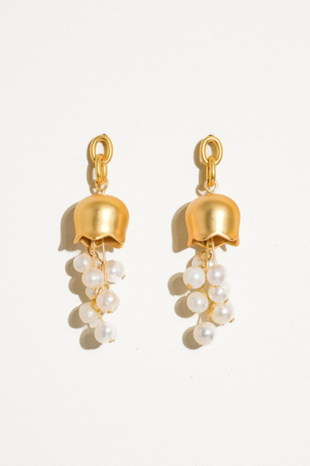 MEROPE GOLD PEARL EARRING