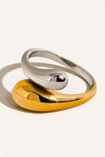 GABRIELLE TWO TONE TWIST RING