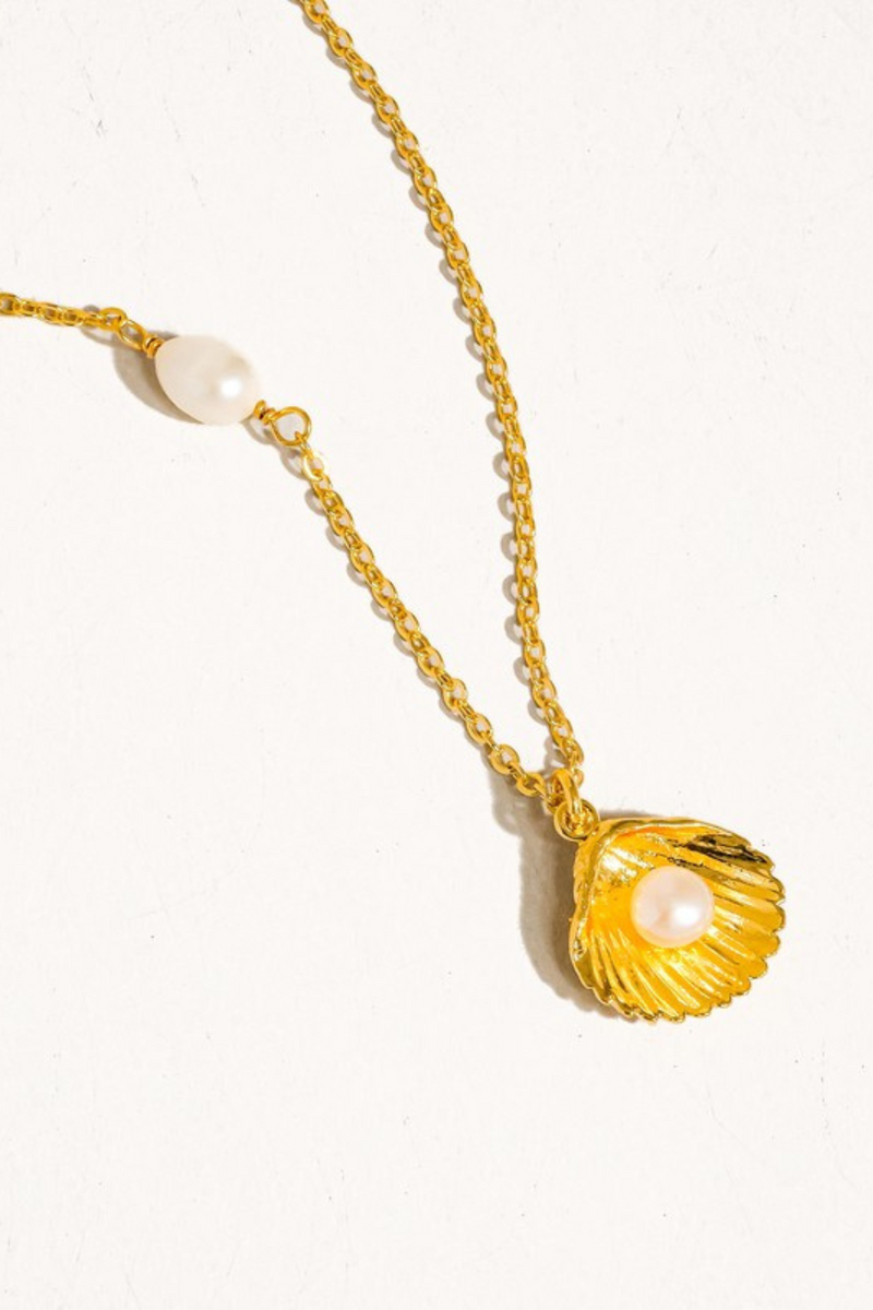 DAPHNE PEARL SHELL NECKLACE