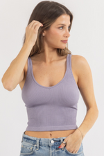 LILAC V-RIBBED SLEEVELESS CROP