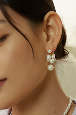 LOU PEARL DROP EARRING