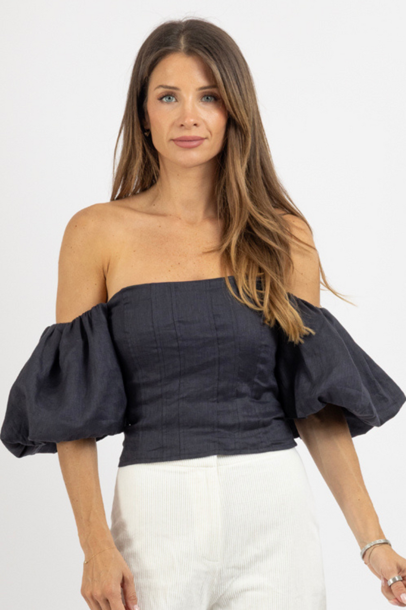 MIDNIGHT STATEMENT SLEEVE TOP