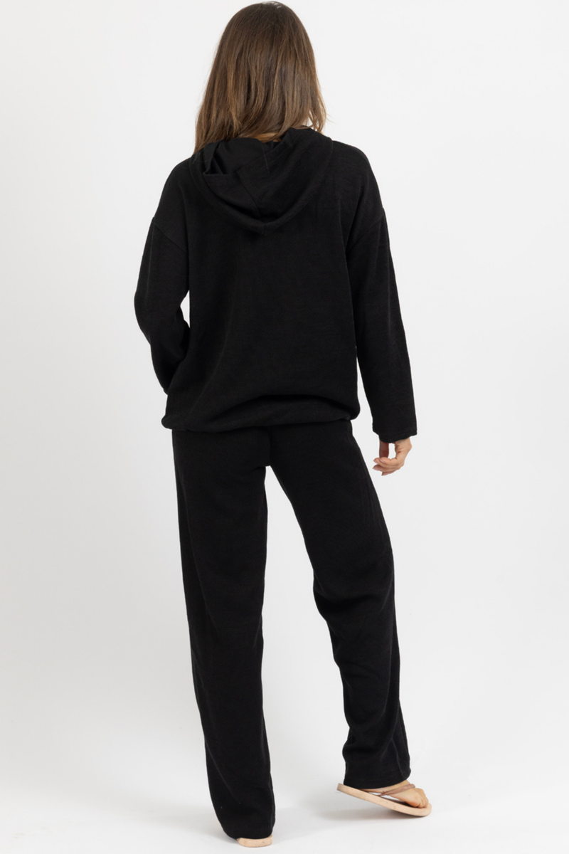 MOMENTUM BLACK PANT SET