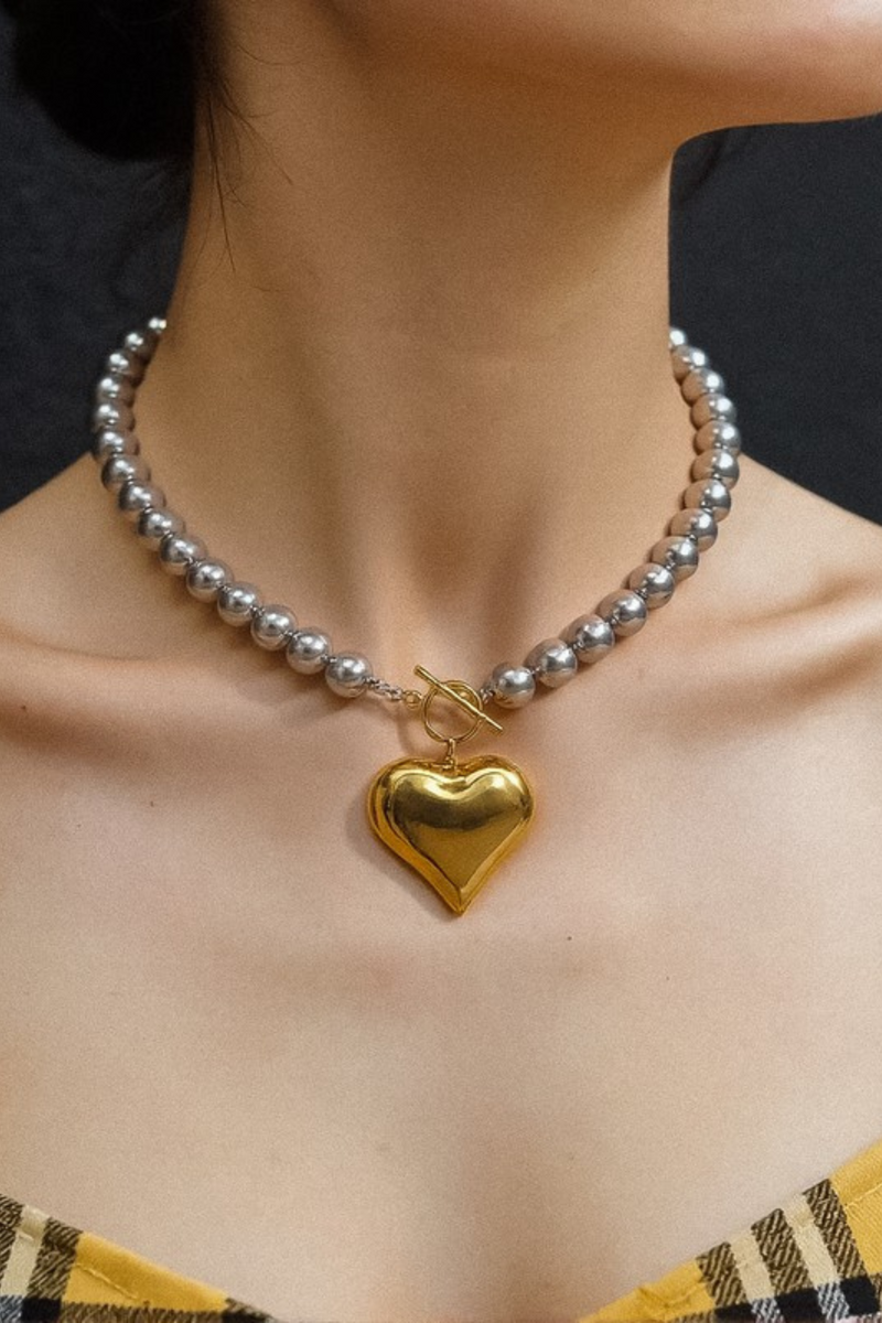 RAISSA HEART NECKLACE