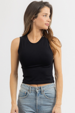 BLACK SEAMLESS MUSCLE CROP TANK *BACK IN STOCK*