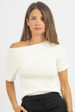 SIMPLE BIAS BOATNECK TOP