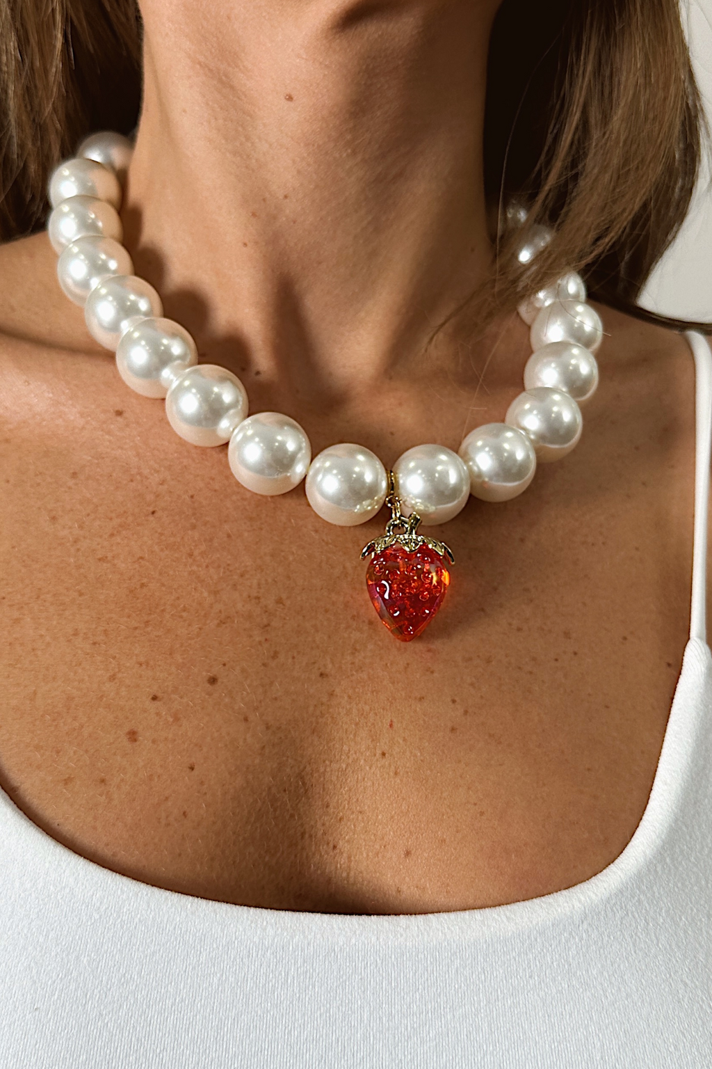 STRAWBERRY BAUBLE NECKLACE