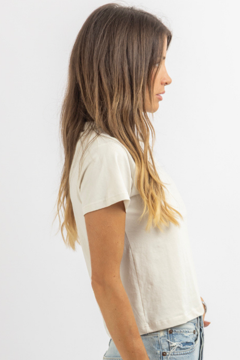 TIMELESS ECRU TEE