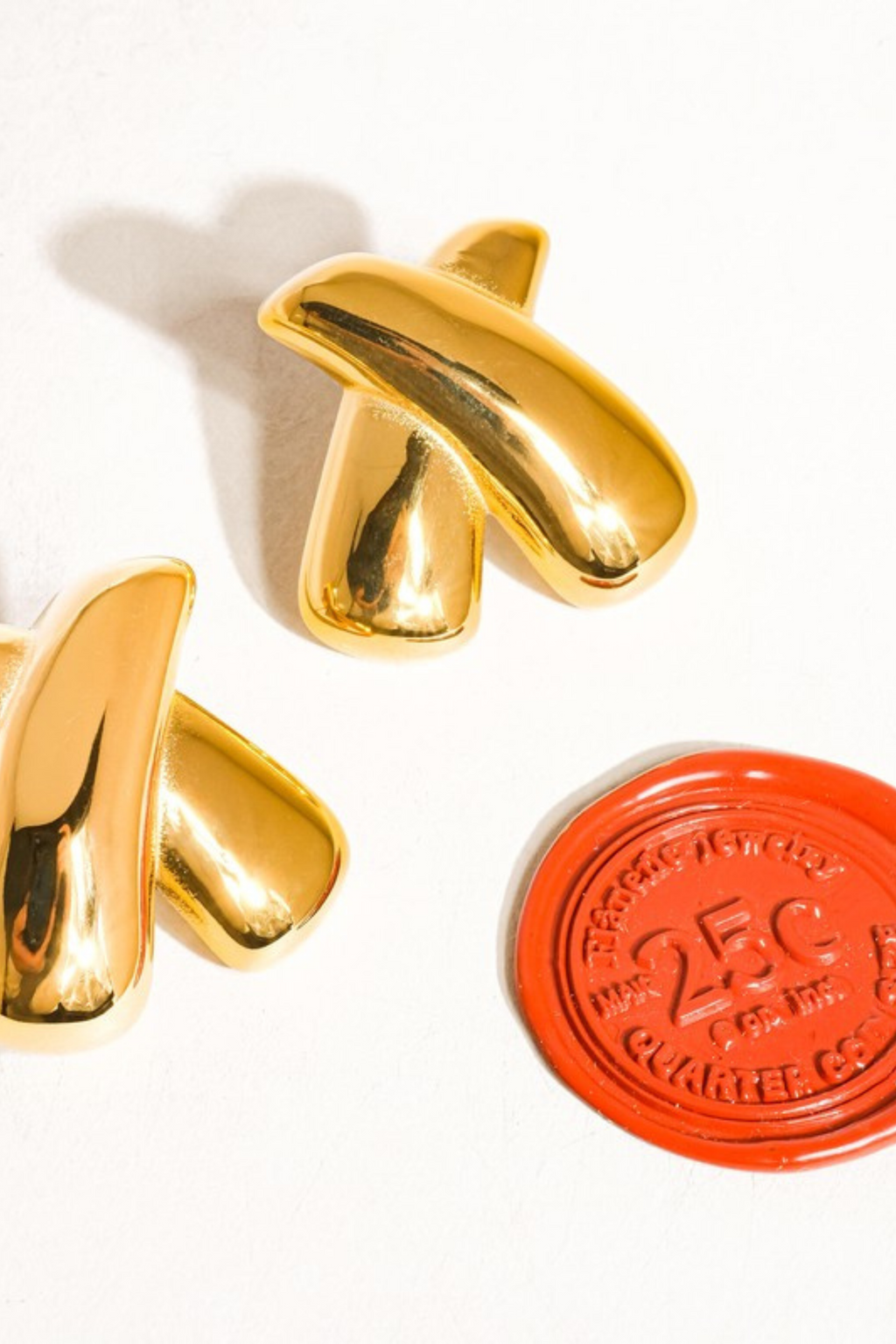TIPHANIE GOLD EARRING