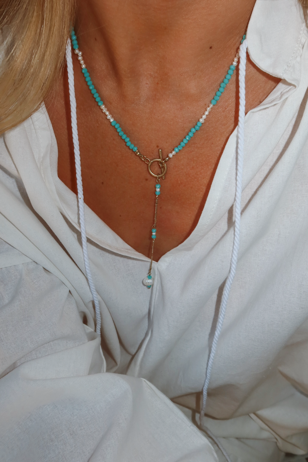 TURQUOISE BEADED DROP NECKLACE