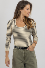 VERO BEIGE STRIPED TOP