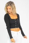 PEARL BUTTON KNIT TOP