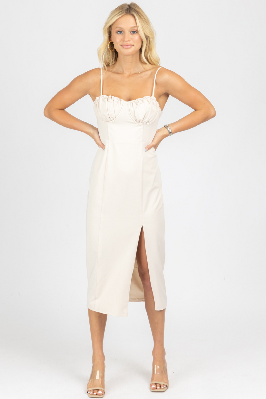 OFF WHITE SHIRRED BUST MIDI DRESS – L'ABEYE