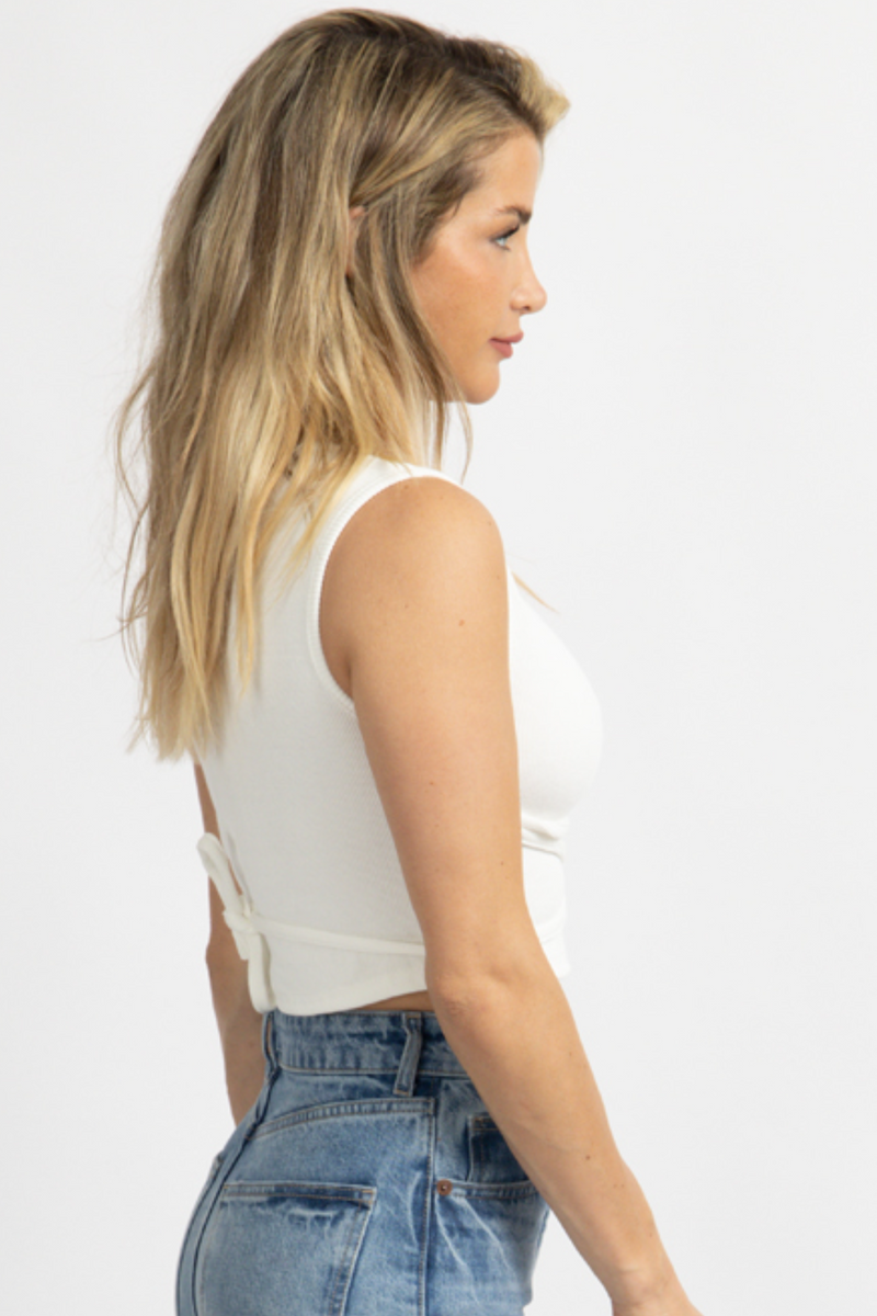 WHITE CRISS-CROSS FRONT RIBBED TANK