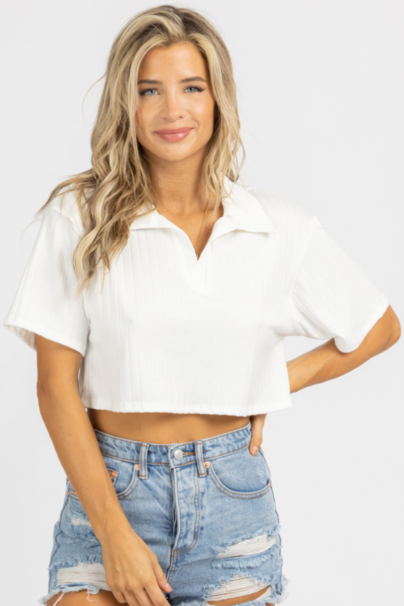 OFF WHITE RIBBED COLLARED CROP