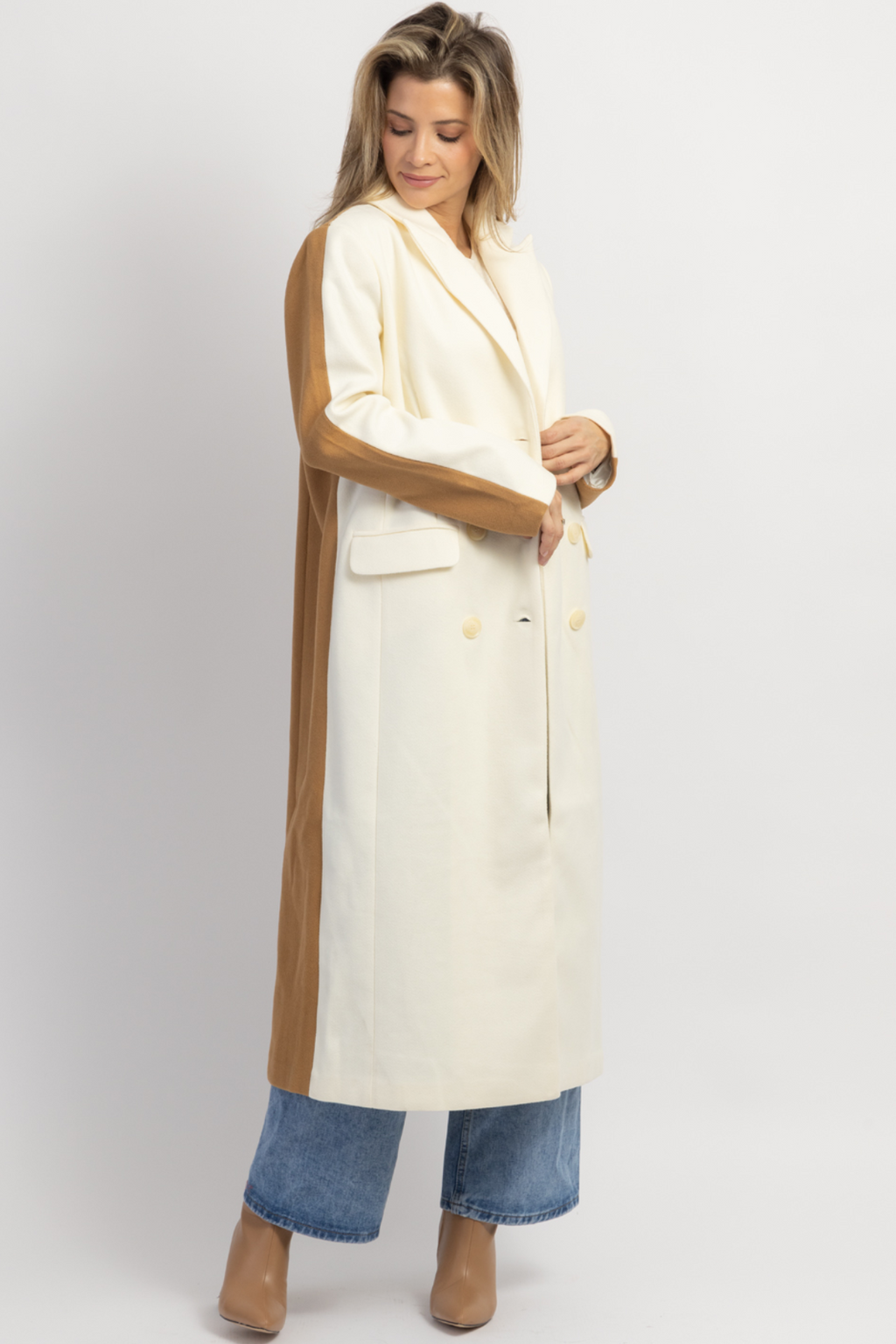 UPPER EAST BEIGE COLOR BLOCK COAT
